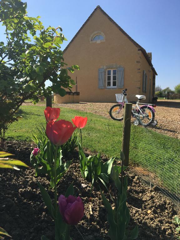 Gite De La Hertaudiere Montbizot Экстерьер фото